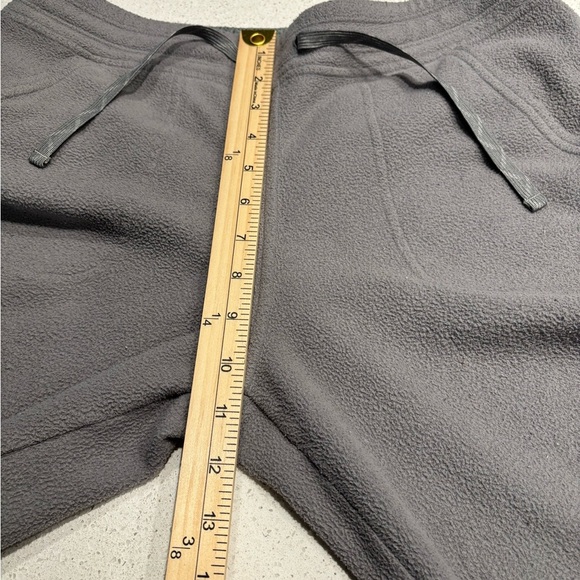Patagonia Women’s Gray Joggers - Picture 7 of 9
